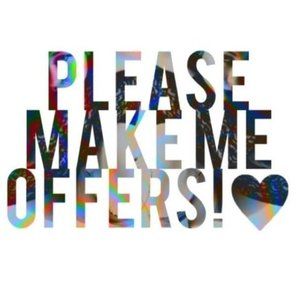 come check out my adorable closet =]